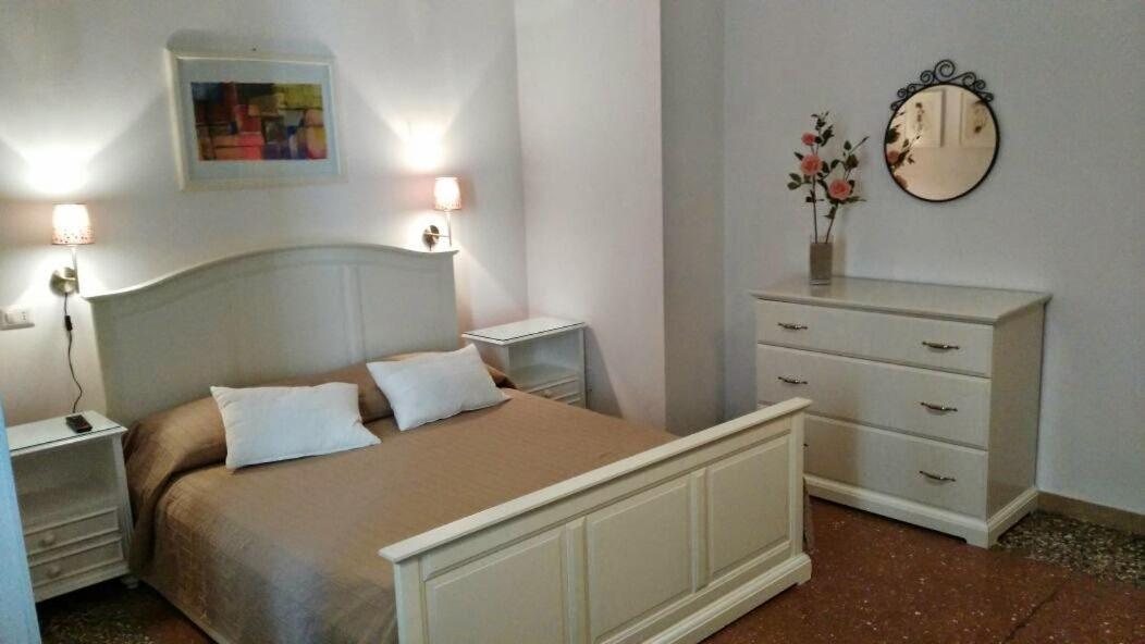 Appartamento Al 171 Locazione Turistica A 50mt Metro B1 *