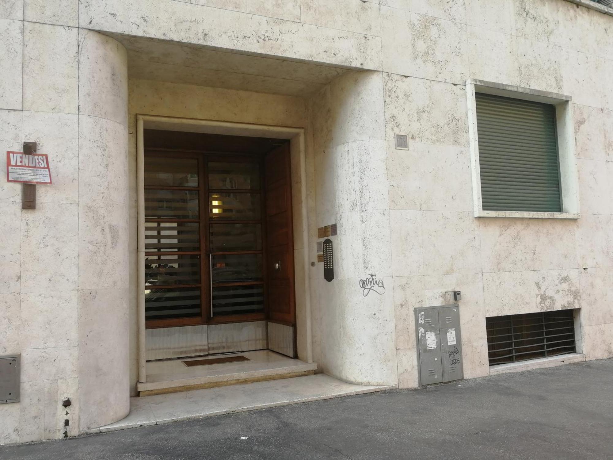 Appartamento Al 171 Locazione Turistica A 50mt Metro B1
